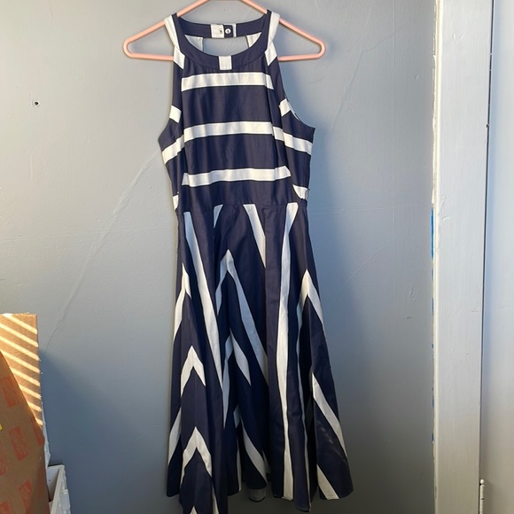 Eliza J Dresses & Skirts - Eliza J size 4 navy white striped fit flare sleeveless dress coastal classic